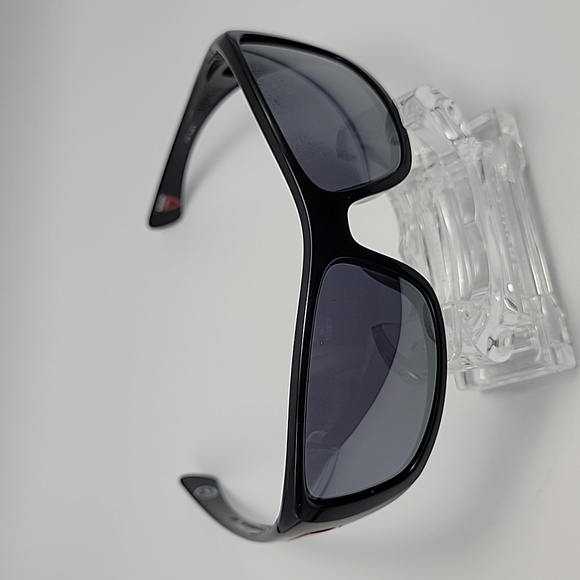 Oakley Ducati Corse Hijinx 12-789 Gloss Black Motorcycle Sunglasses EXCELLENT - Picture 6 of 12